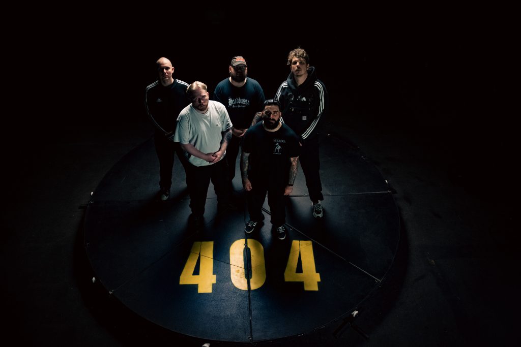 Dagger Threat band mit 404 Logo